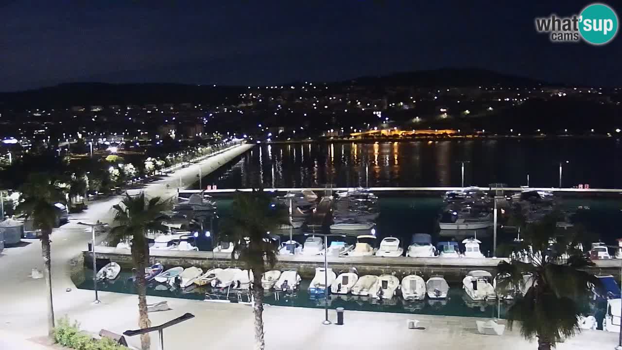 Webcam Koper – Panorama of the marina and promenade from the Grand Hotel Koper
