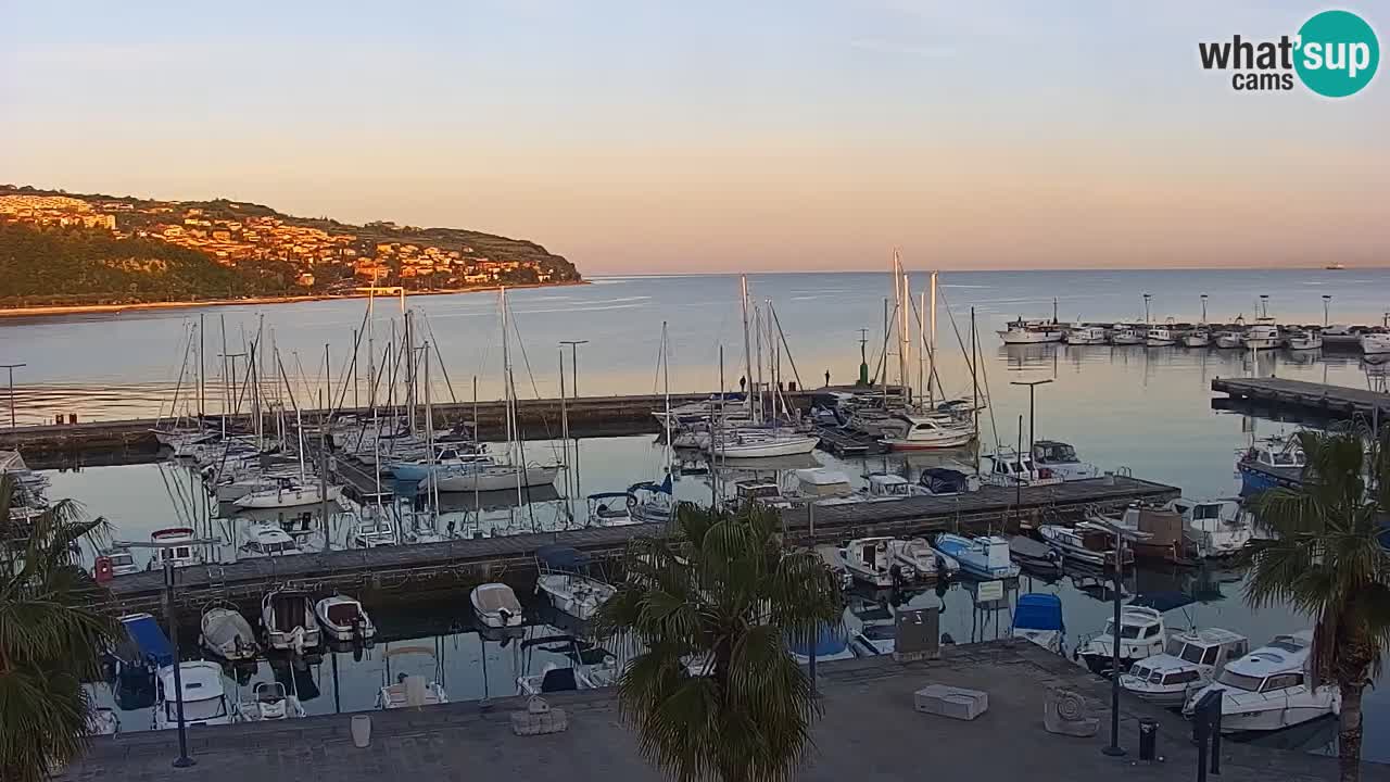 Webcam Koper – Panorama de la marina et de la promenade depuis le Grand Hotel Koper