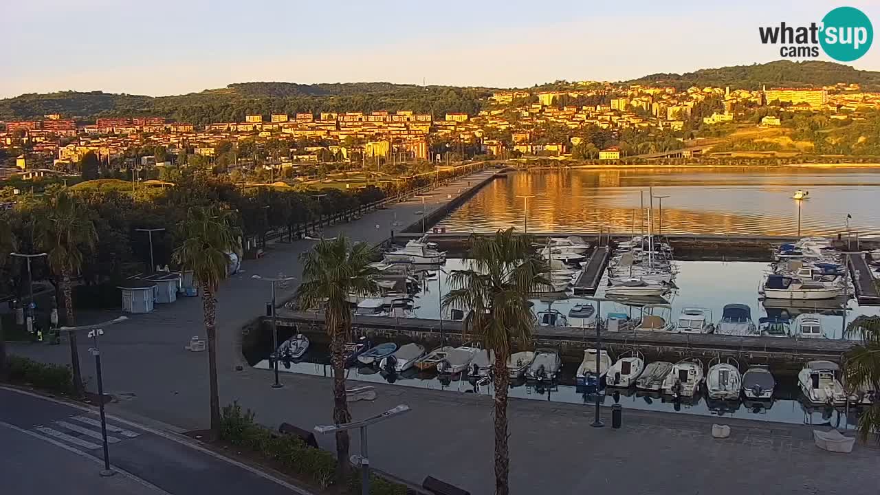 Webcam Koper – Panorama of the marina and promenade from the Grand Hotel Koper