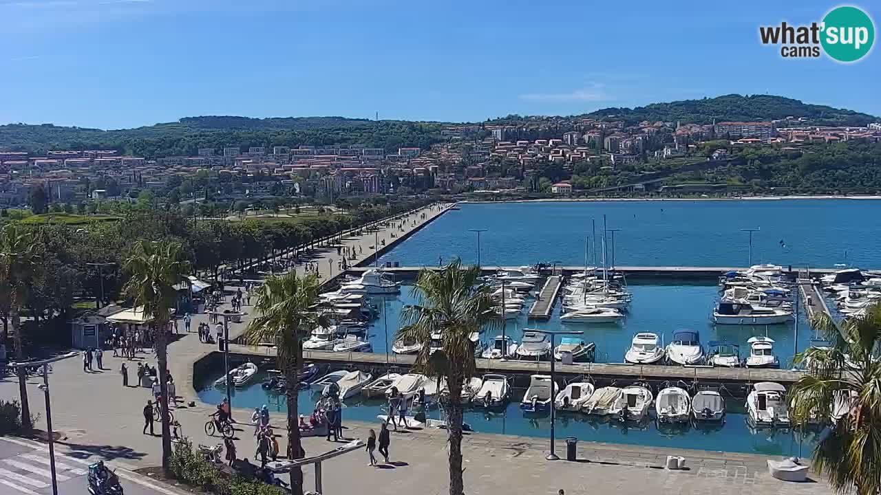 Webcam Koper – Panorama des Jachthafens und der Promenade vom Hotel Grand Koper