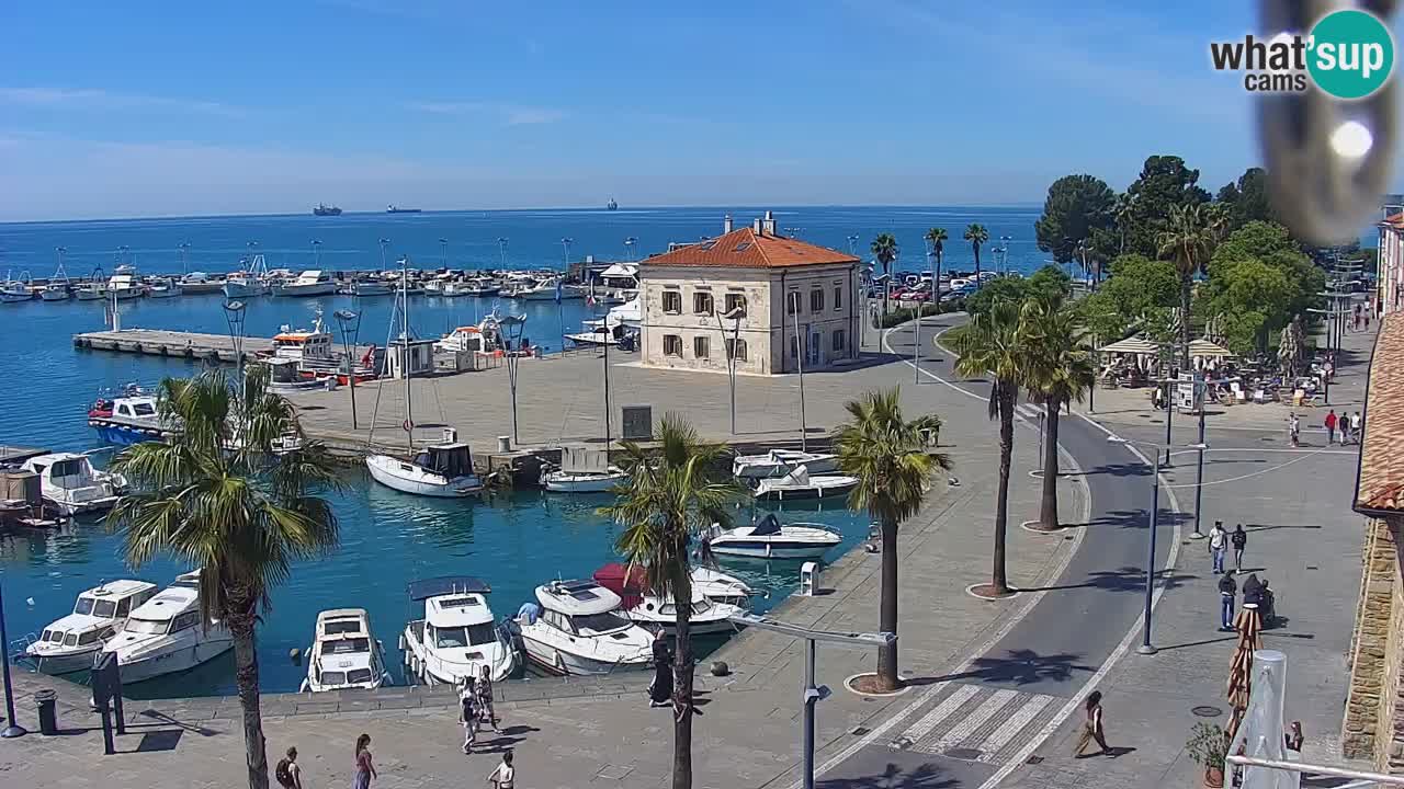 Webcam Koper – Panorama of the marina and promenade from the Grand Hotel Koper