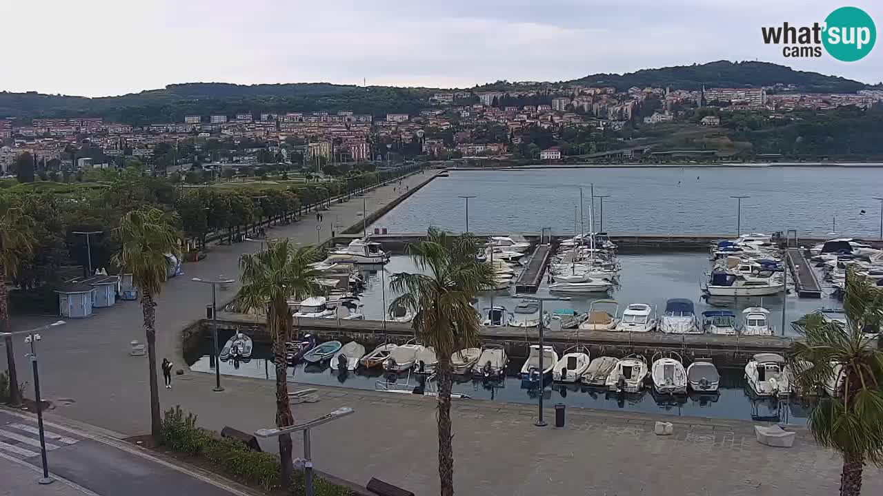 Webcam Koper – Panorama of the marina and promenade from the Grand Hotel Koper