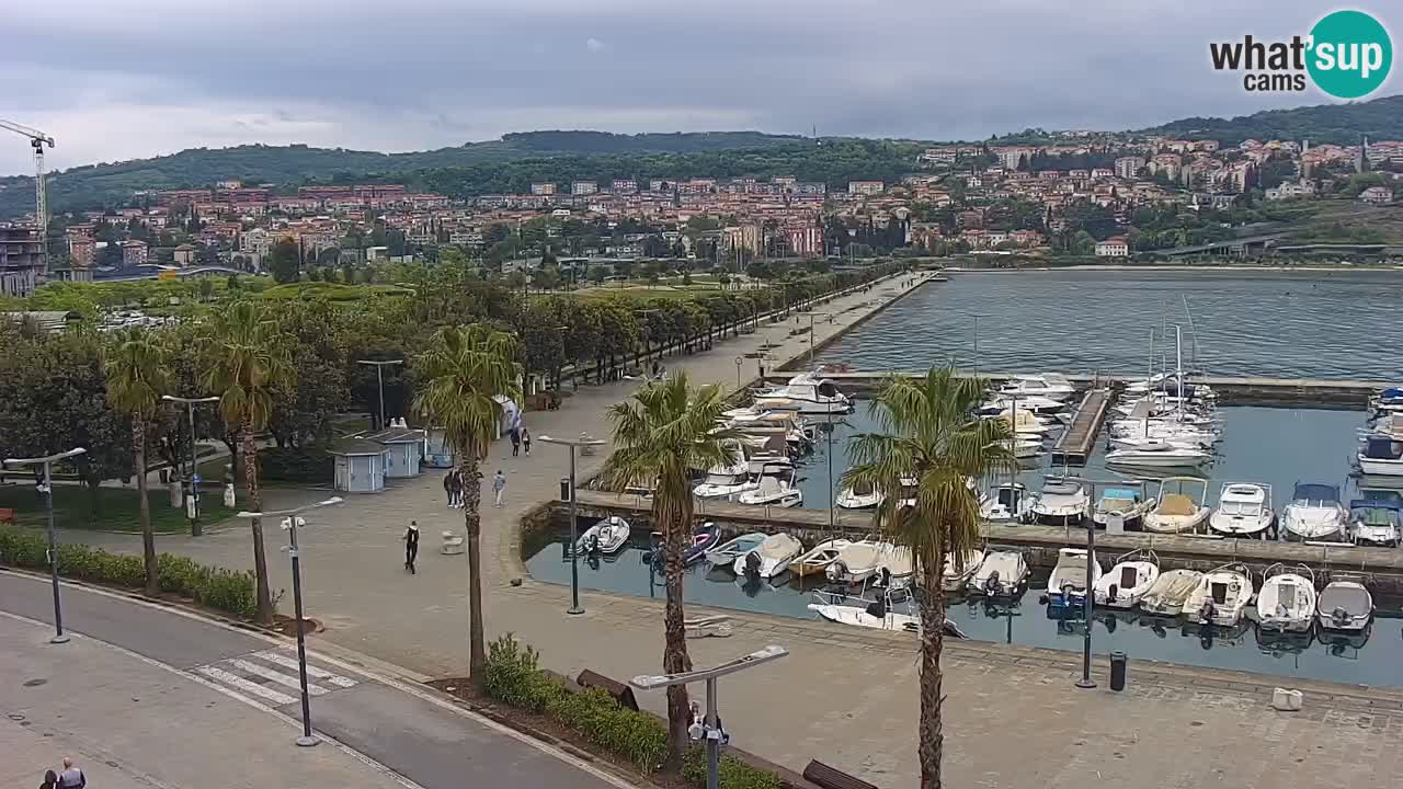 Webcam Koper – Panorama de la marina et de la promenade depuis le Grand Hotel Koper
