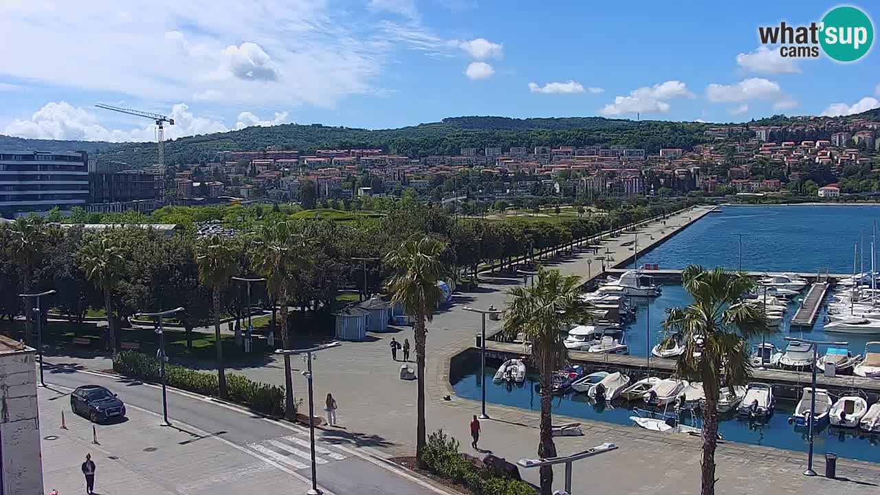 Spletna kamera Koper – Panorama na marino in promenado s Hotela Grand Koper