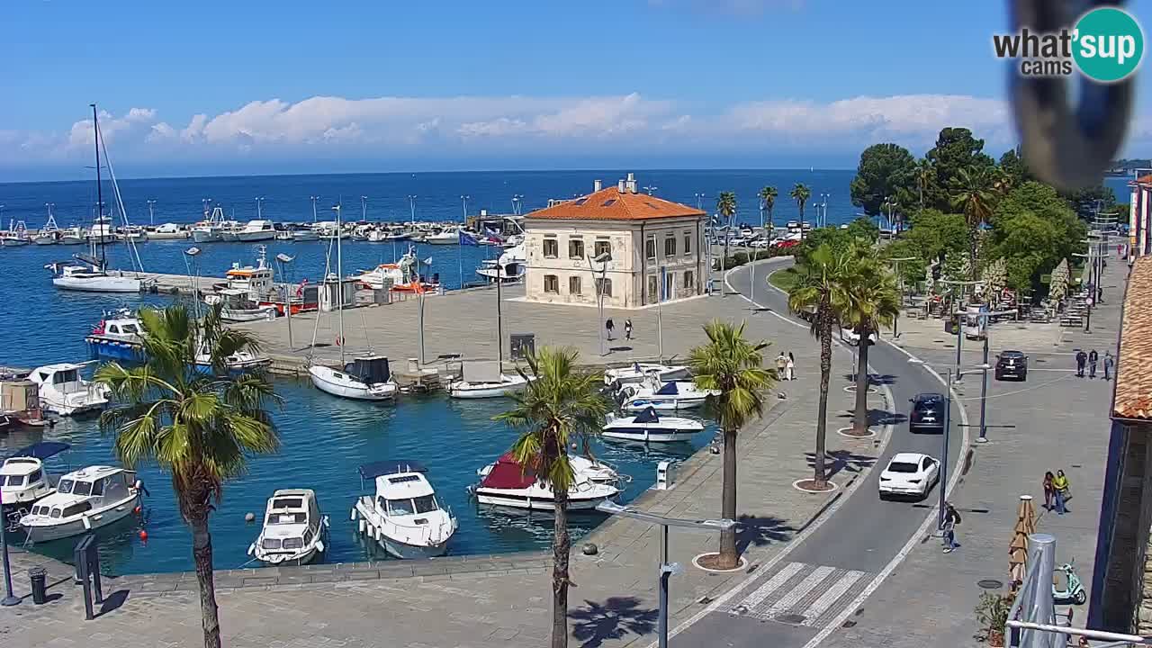 Spletna kamera Koper – Panorama na marino in promenado s Hotela Grand Koper