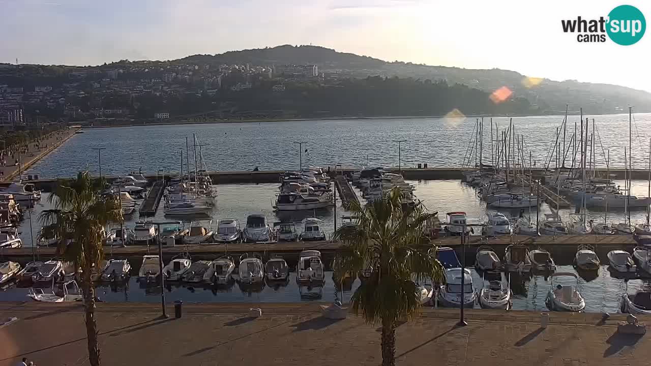 Webcam Koper – Panorama of the marina and promenade from the Grand Hotel Koper