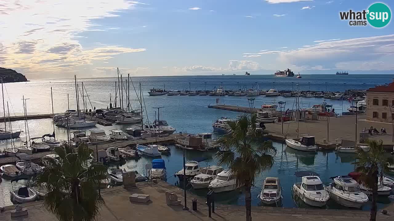 Webcam Koper – Panorama of the marina and promenade from the Grand Hotel Koper