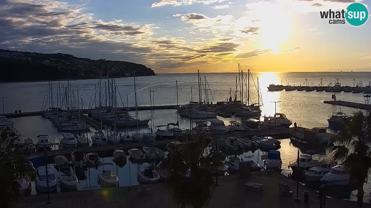 Web kamera Koper – marina i promenada – hotel Grand Koper