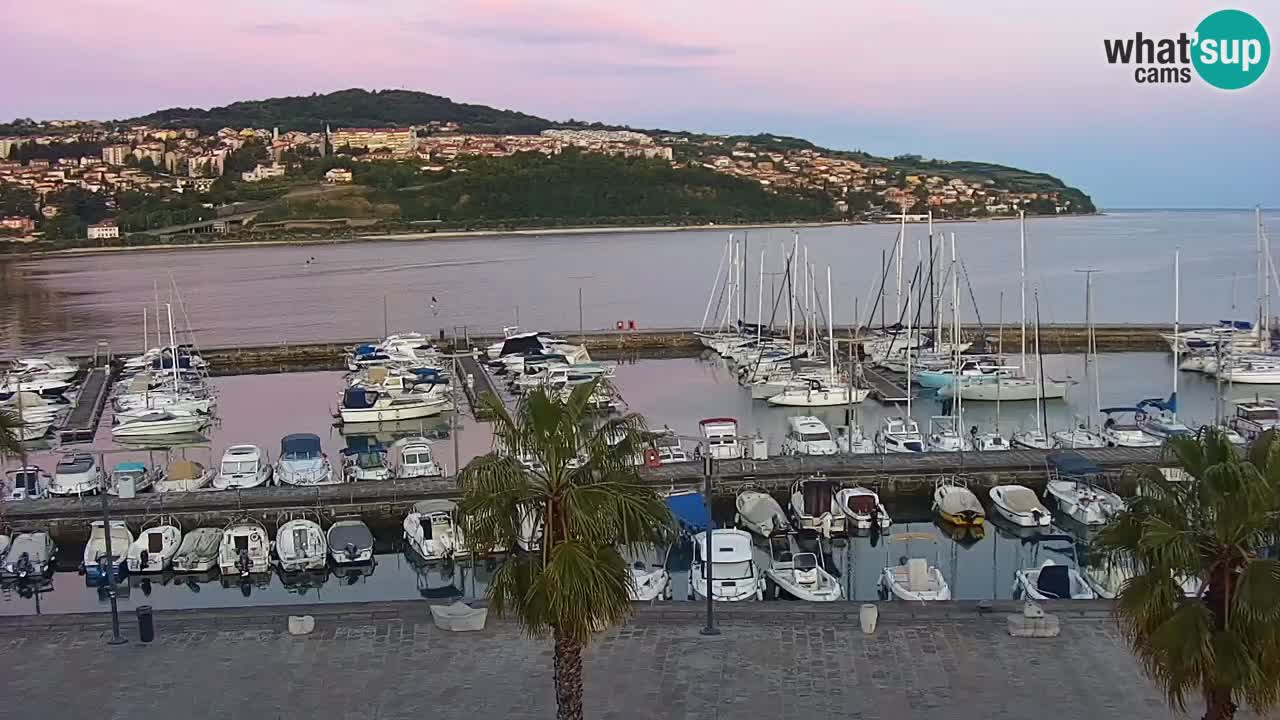 Camera en vivo Koper – puerto deportivo y paseo marítimo desde el Hotel Grand Koper