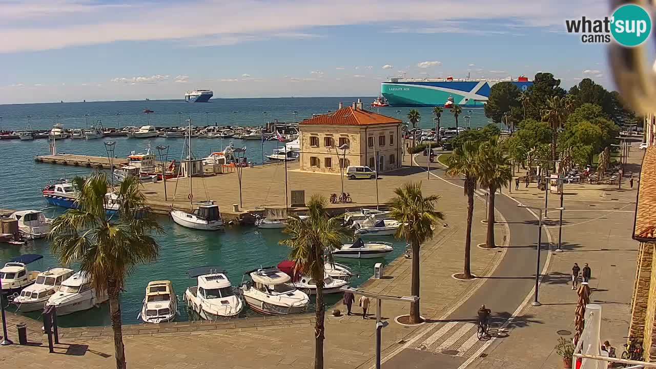 Spletna kamera Koper – Panorama na marino in promenado s Hotela Grand Koper