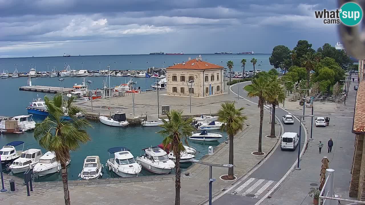 Webcam Koper – Panorama de la marina et de la promenade depuis le Grand Hotel Koper