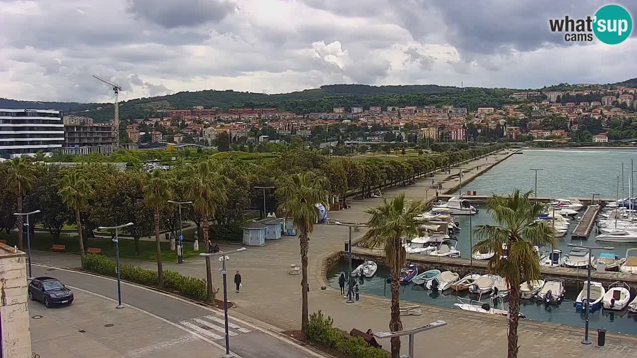 Webcam Koper – Panorama de la marina et de la promenade depuis le Grand Hotel Koper