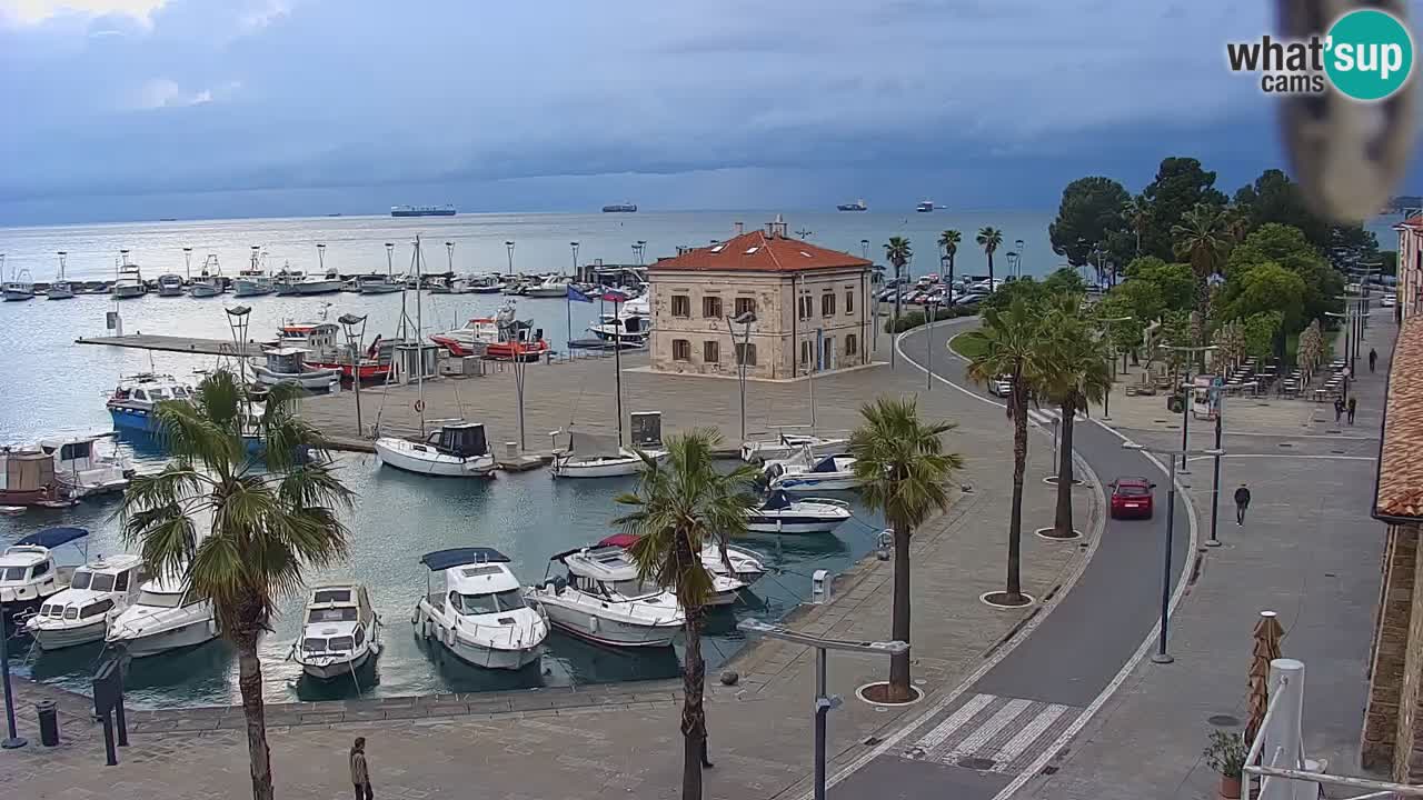 Webcam Koper – Panorama of the marina and promenade from the Grand Hotel Koper