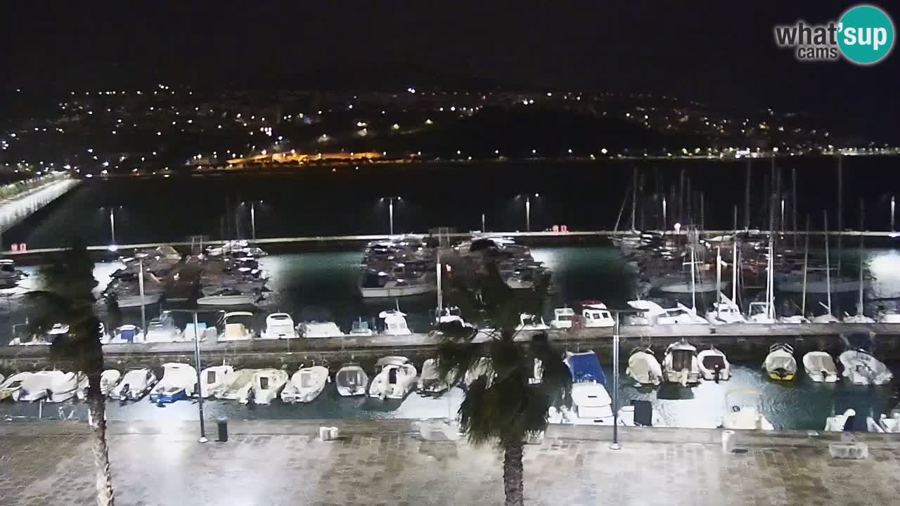 Webcam Koper – Panorama of the marina and promenade from the Grand Hotel Koper