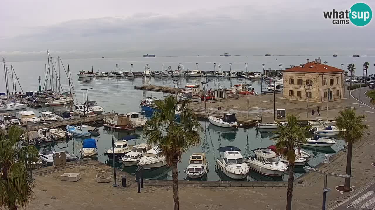 Camera en vivo Koper – puerto deportivo y paseo marítimo desde el Hotel Grand Koper
