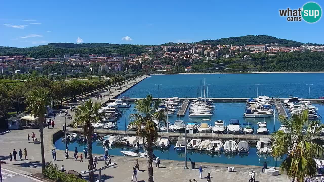 Webcam Koper – Panorama des Jachthafens und der Promenade vom Hotel Grand Koper