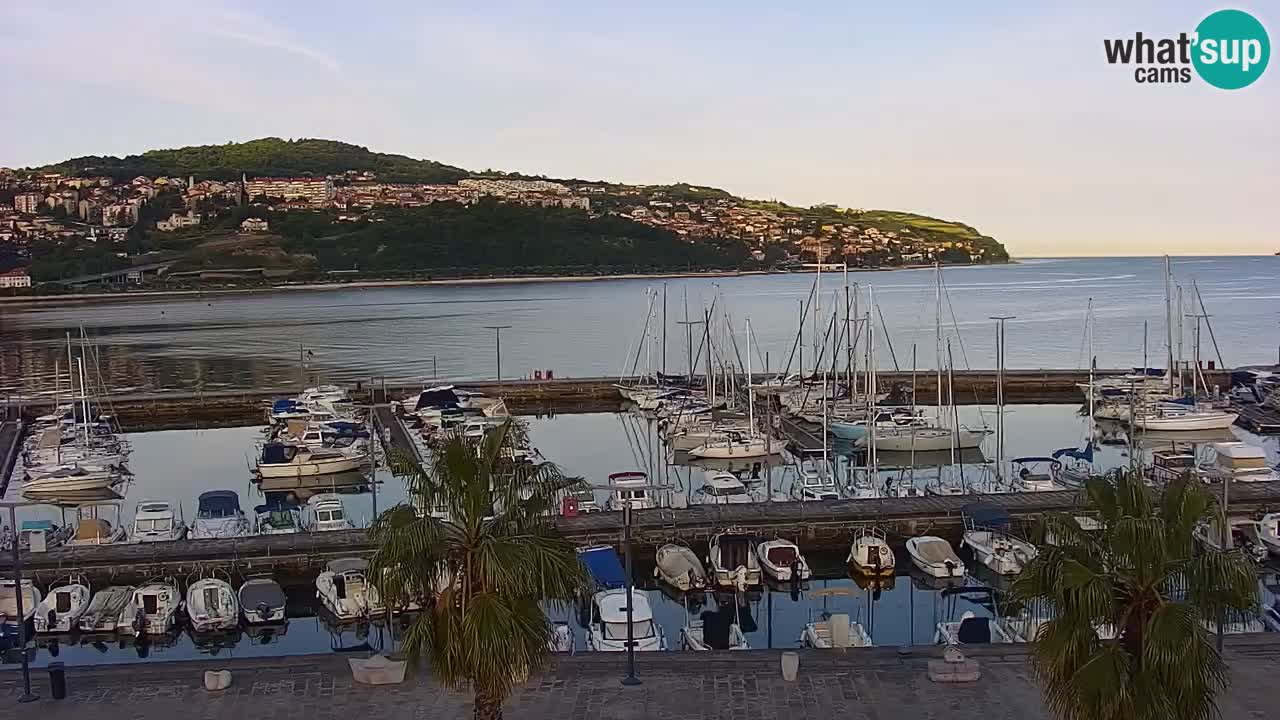 Webcam Koper – Panorama de la marina et de la promenade depuis le Grand Hotel Koper