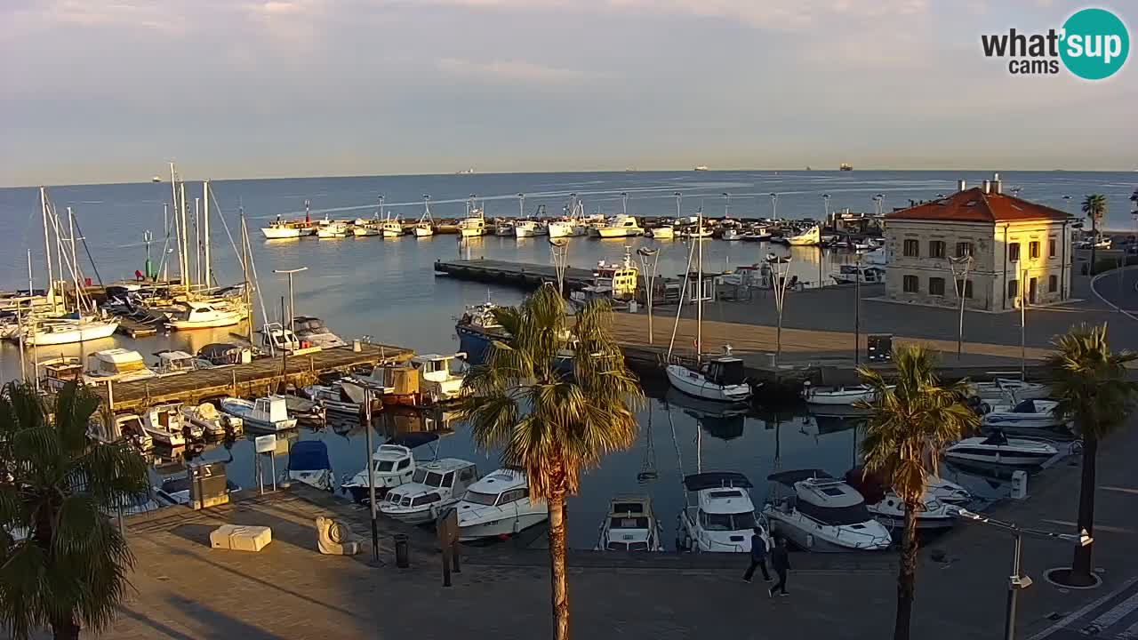 Web kamera Koper – marina i promenada – hotel Grand Koper