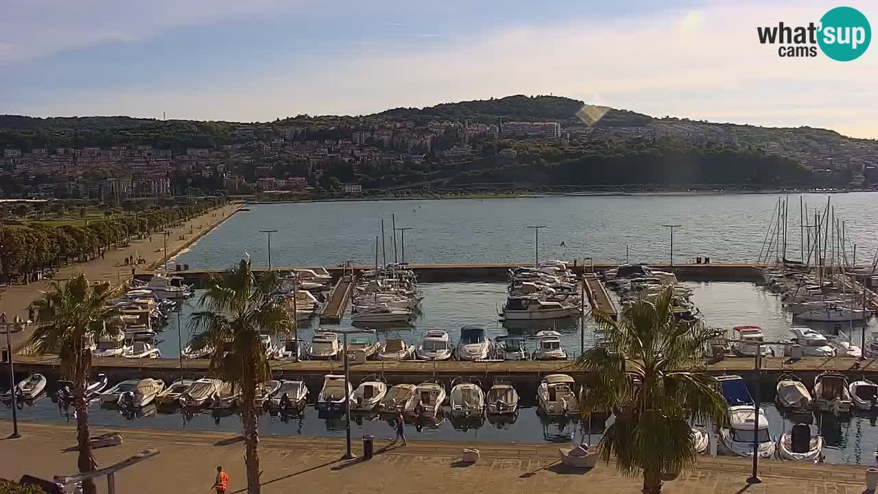 Camera en vivo Koper – puerto deportivo y paseo marítimo desde el Hotel Grand Koper