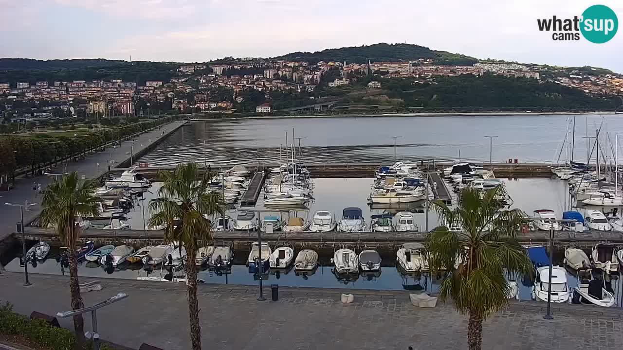 Webcam Koper – Panorama of the marina and promenade from the Grand Hotel Koper
