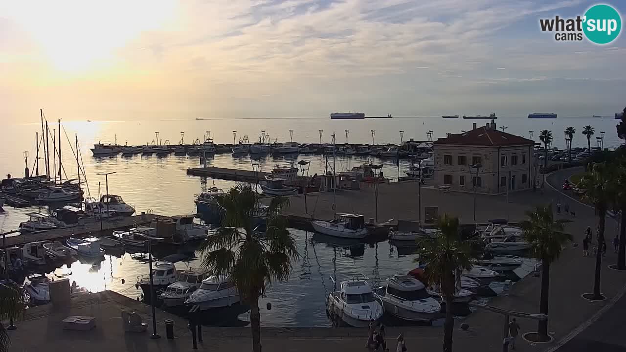 Webcam Koper – Panorama de la marina et de la promenade depuis le Grand Hotel Koper
