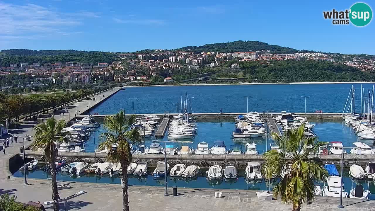 Spletna kamera Koper – Panorama na marino in promenado s Hotela Grand Koper