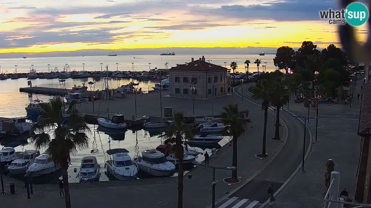 Web kamera Koper – marina i promenada – hotel Grand Koper