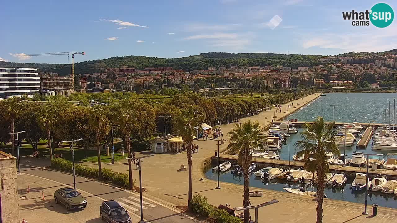 Webcam Koper – Panorama des Jachthafens und der Promenade vom Hotel Grand Koper