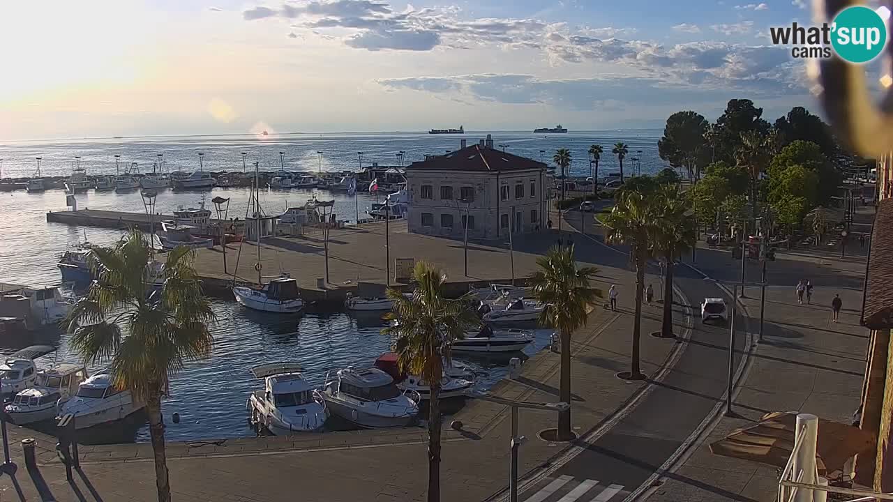 Web kamera Koper – marina i promenada – hotel Grand Koper