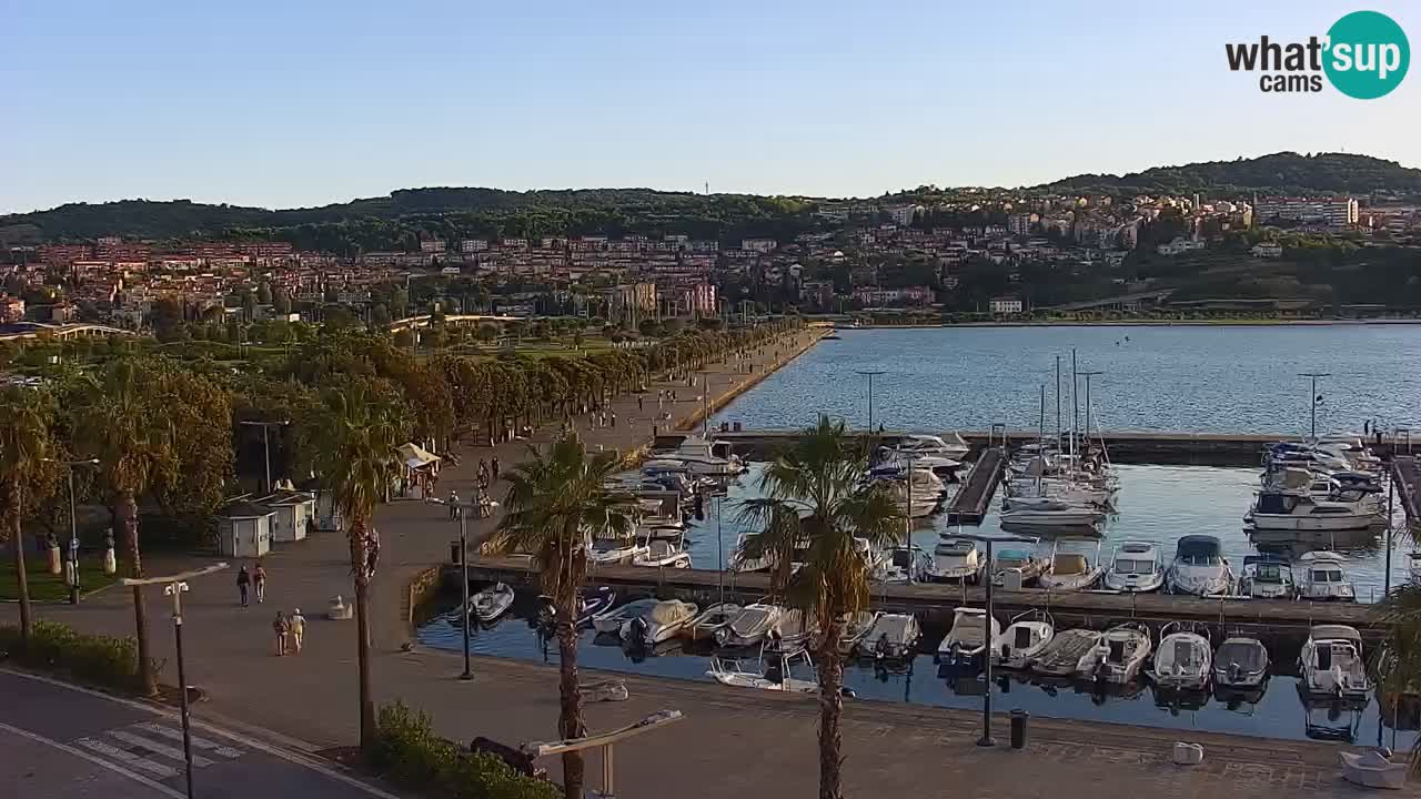 Web kamera Koper – marina i promenada – hotel Grand Koper