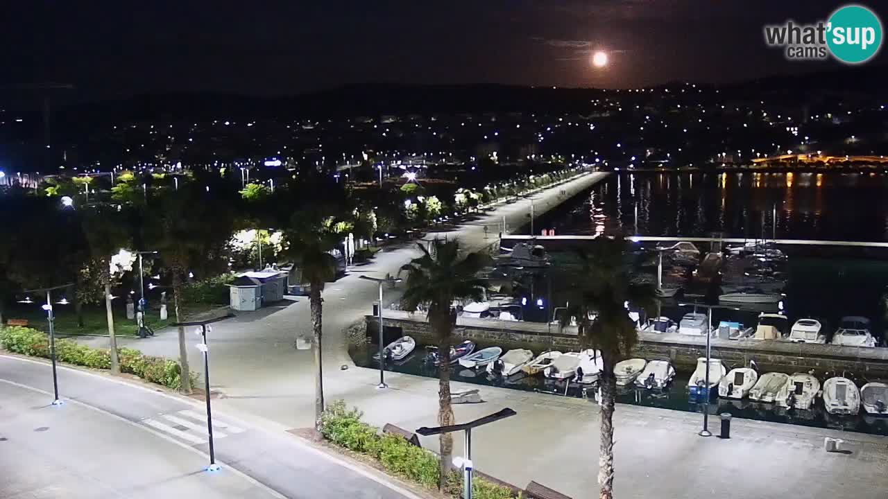 Webcam Koper – Panorama of the marina and promenade from the Grand Hotel Koper