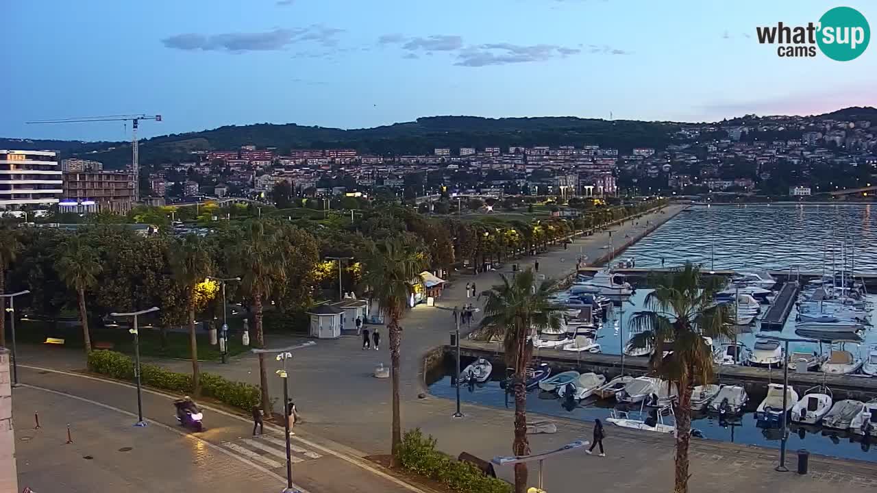 Web kamera Koper – marina i promenada – hotel Grand Koper
