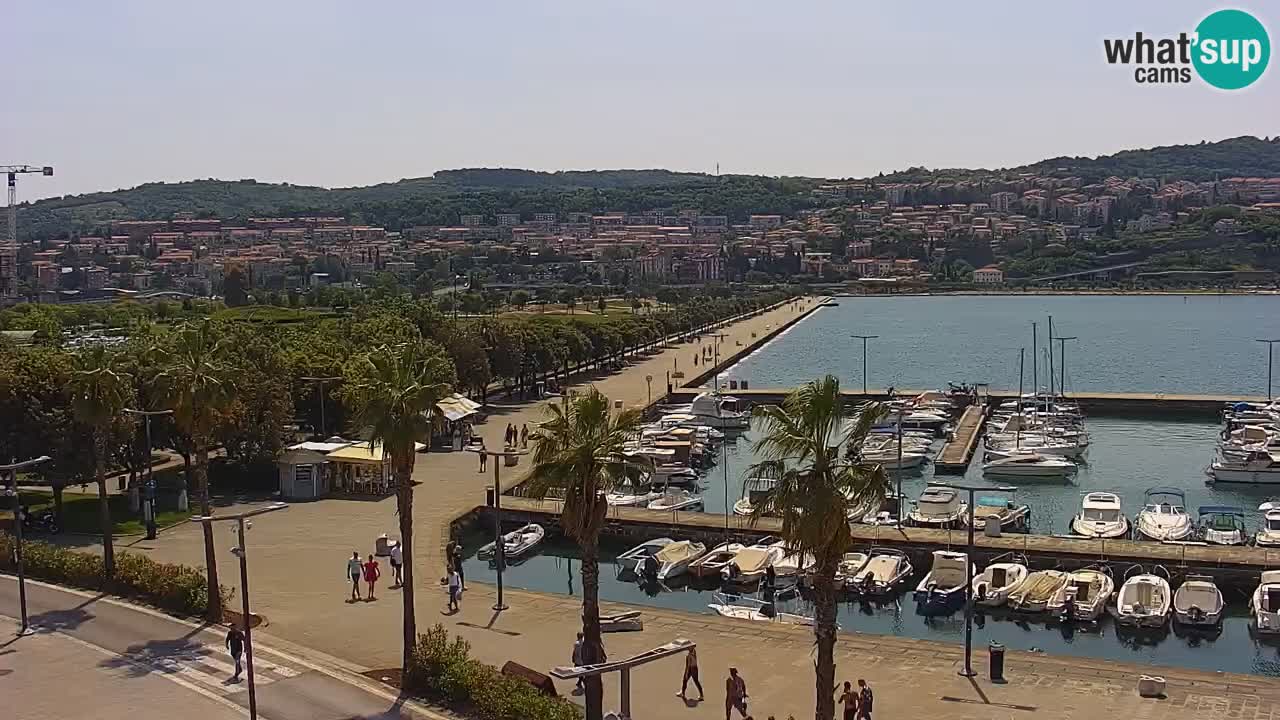 Webcam en direct du port de Koper – port de croisière et de fret – Slovénie