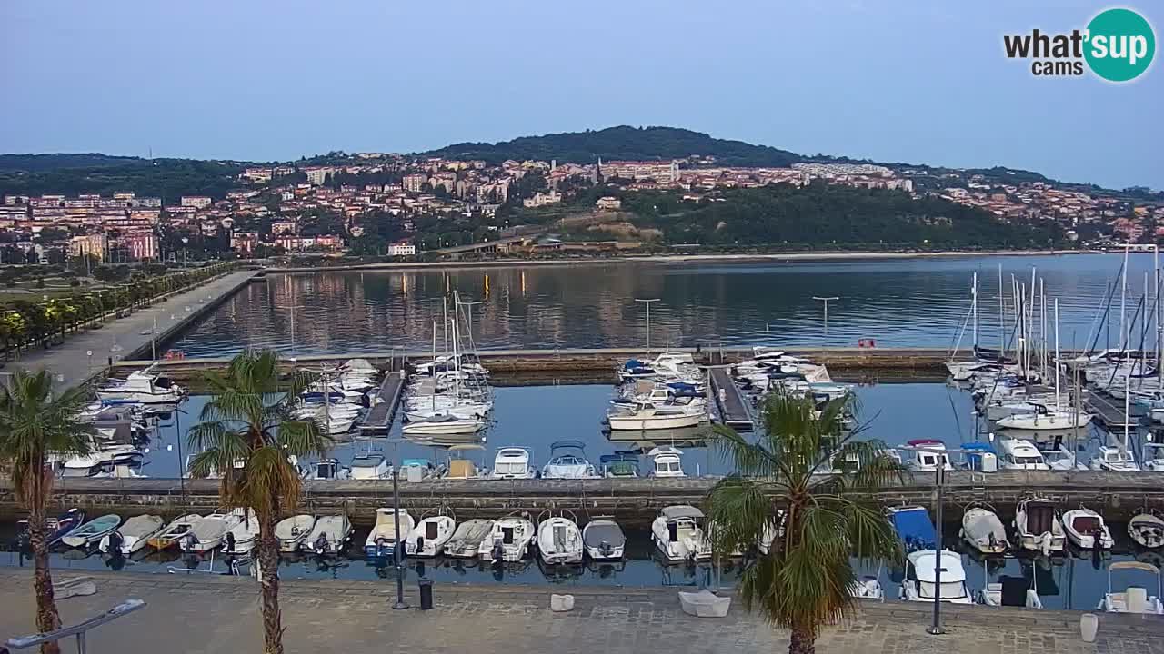 Webcam Koper – Panorama of the marina and promenade from the Grand Hotel Koper
