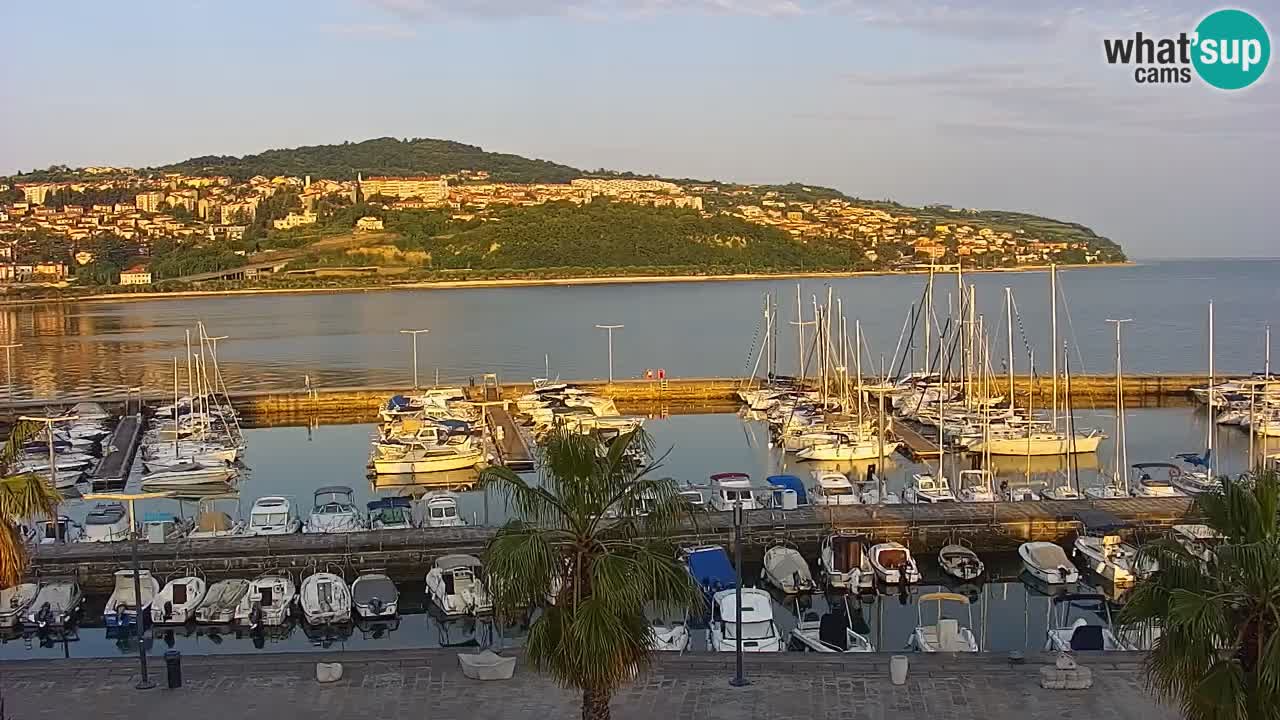 Webcam Koper – Panorama de la marina et de la promenade depuis le Grand Hotel Koper