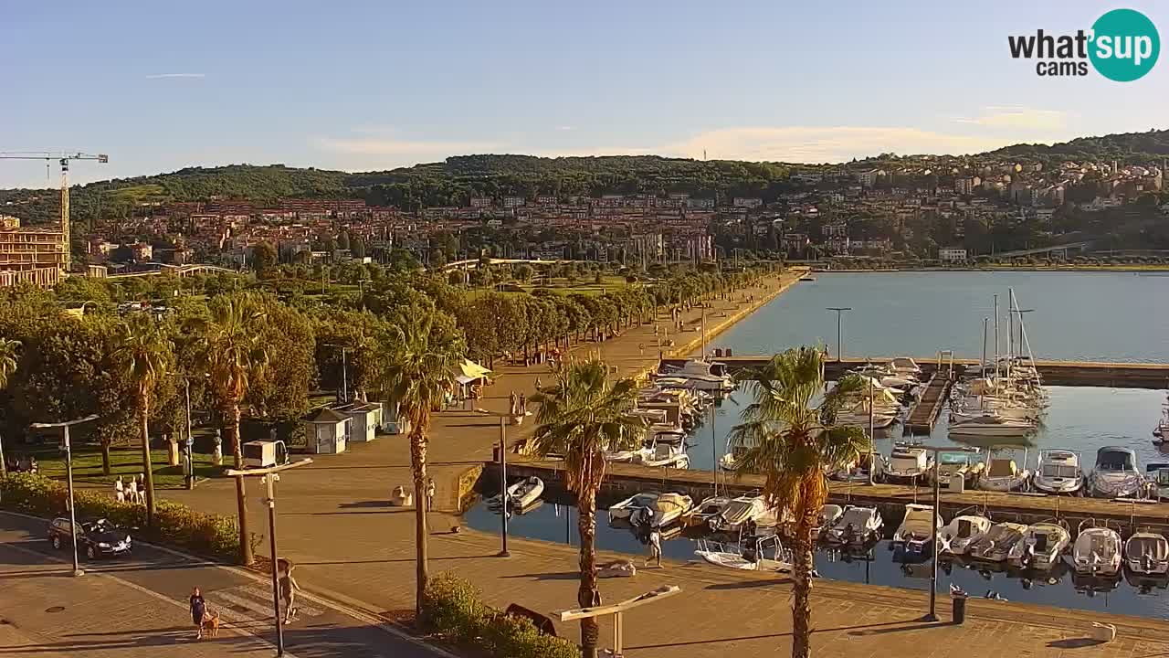 Webcam Koper – Panorama of the marina and promenade from the Grand Hotel Koper