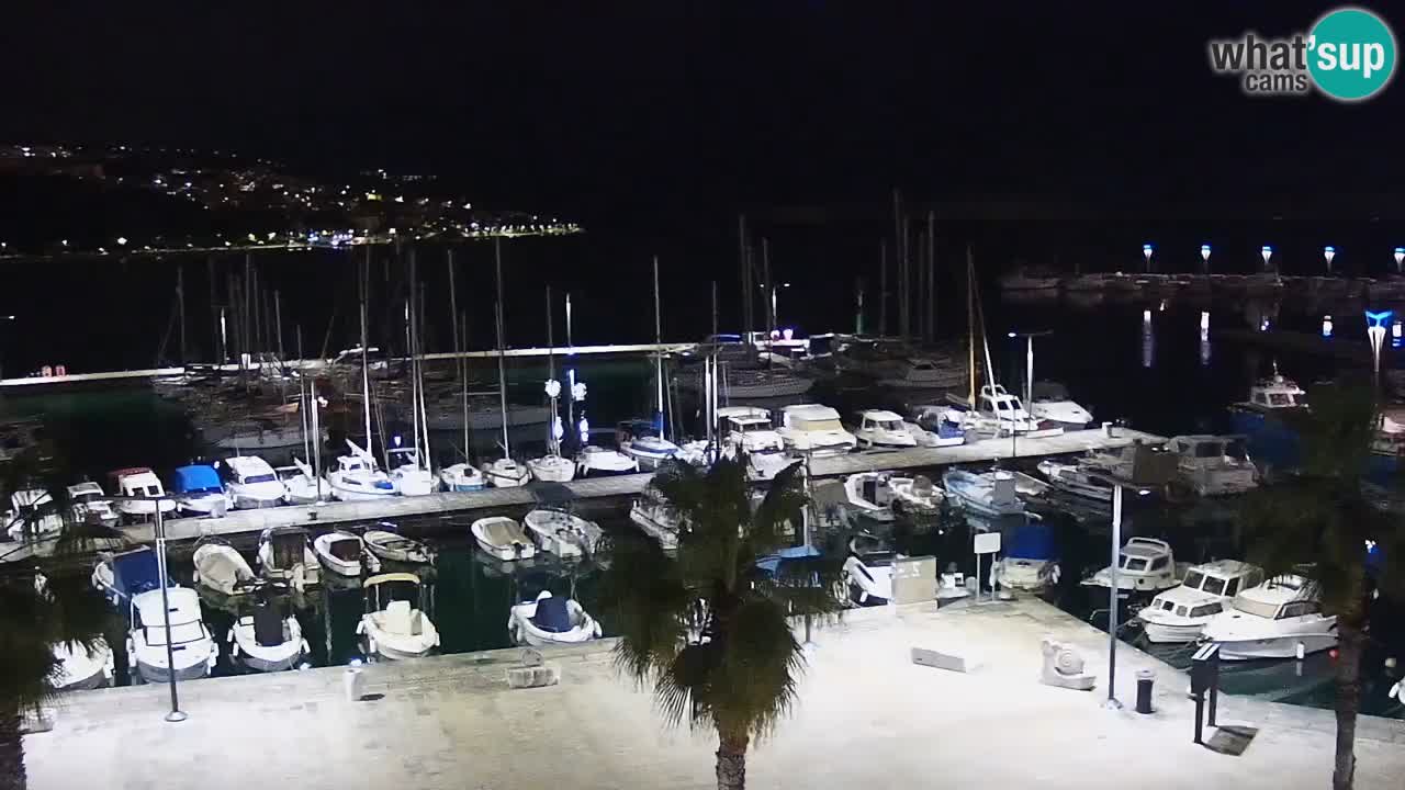 Webcam Koper – Panorama des Jachthafens und der Promenade vom Hotel Grand Koper
