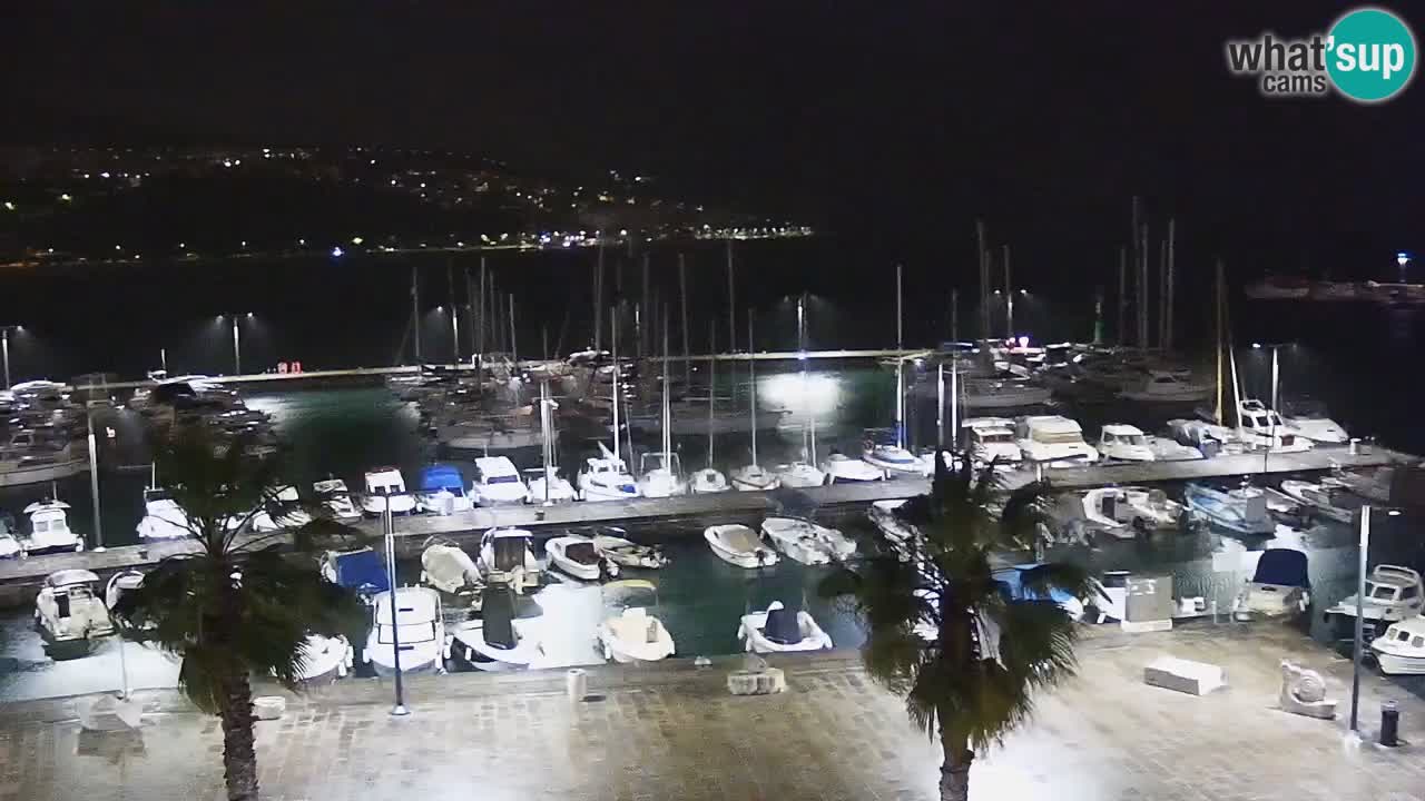 Webcam Koper – Panorama of the marina and promenade from the Grand Hotel Koper