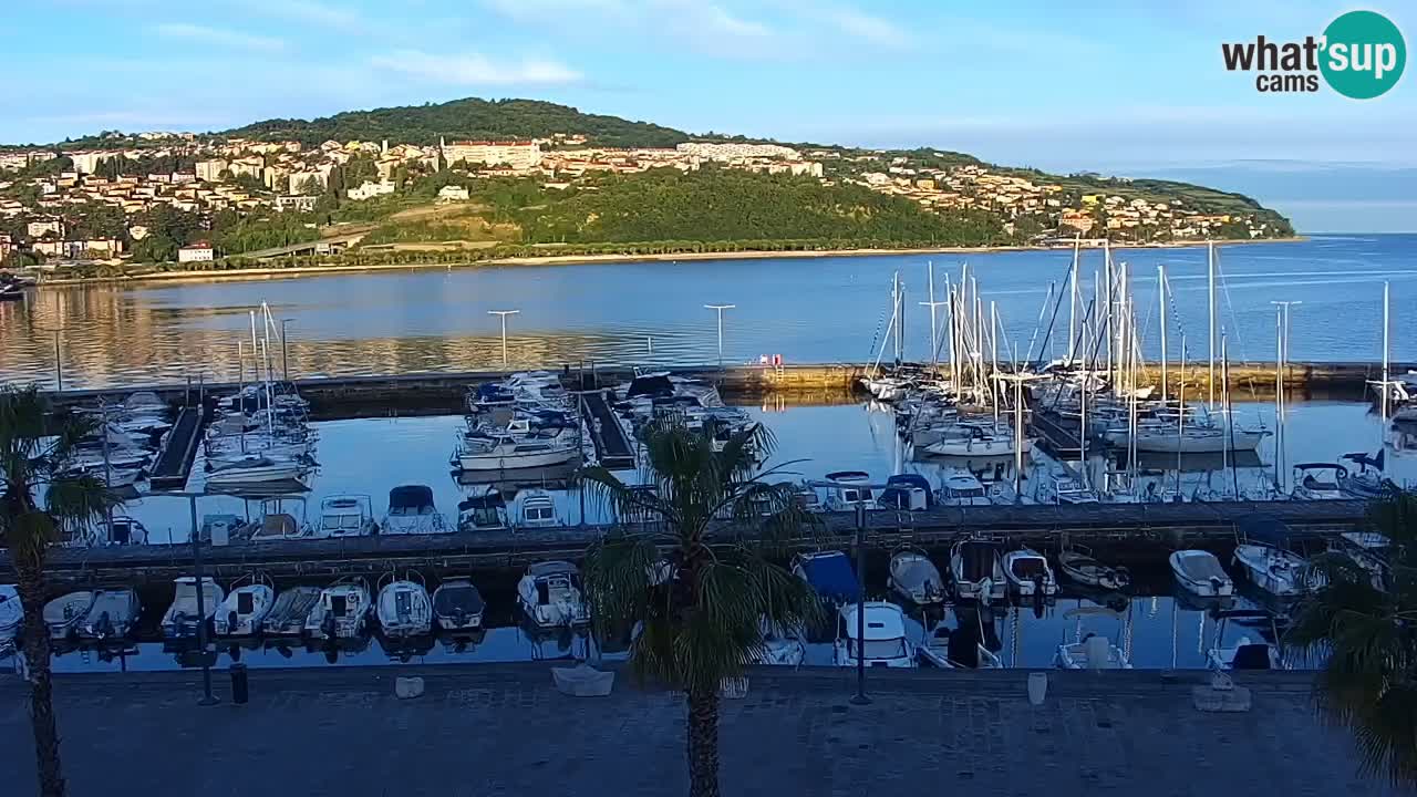 Spletna kamera Koper – Panorama na marino in promenado s Hotela Grand Koper