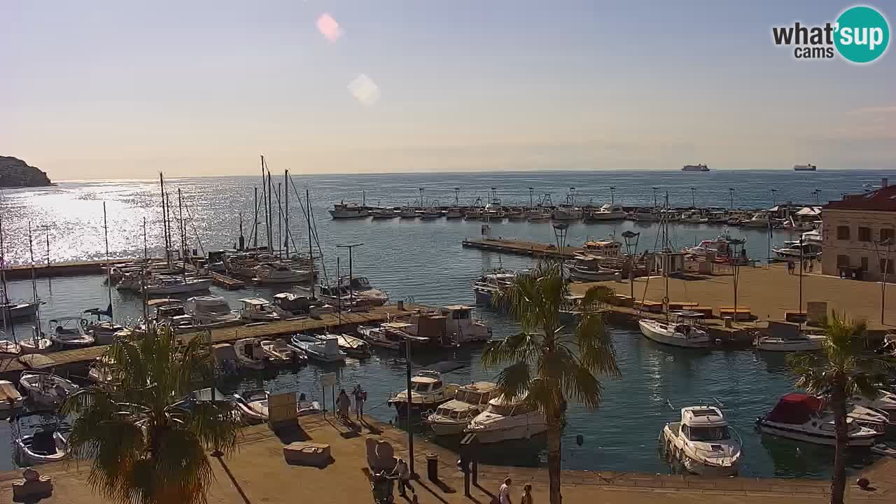 Webcam Koper – Panorama of the marina and promenade from the Grand Hotel Koper