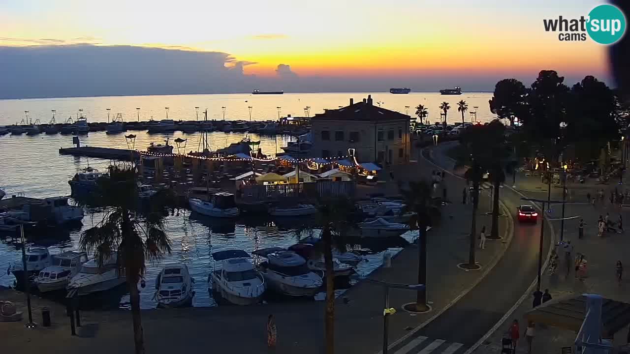 Webcam Koper – Panorama of the marina and promenade from the Grand Hotel Koper