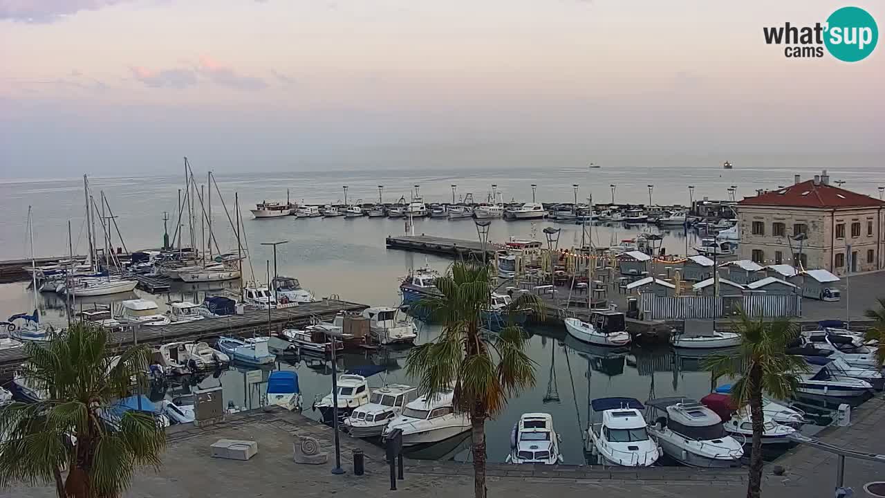 Webcam Koper – Panorama de la marina et de la promenade depuis le Grand Hotel Koper