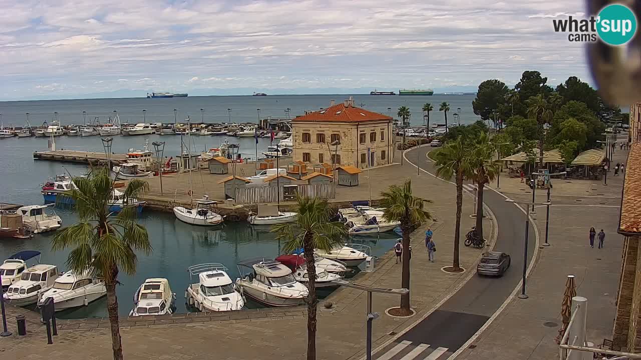 Webcam Koper – Panorama de la marina et de la promenade depuis le Grand Hotel Koper