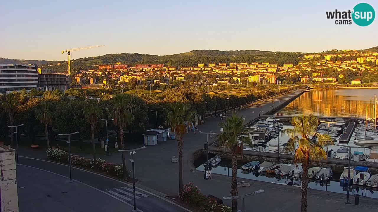 Der Hafen von Koper Live-Webcam – Kreuzfahrt- und Frachthafen – Slowenien