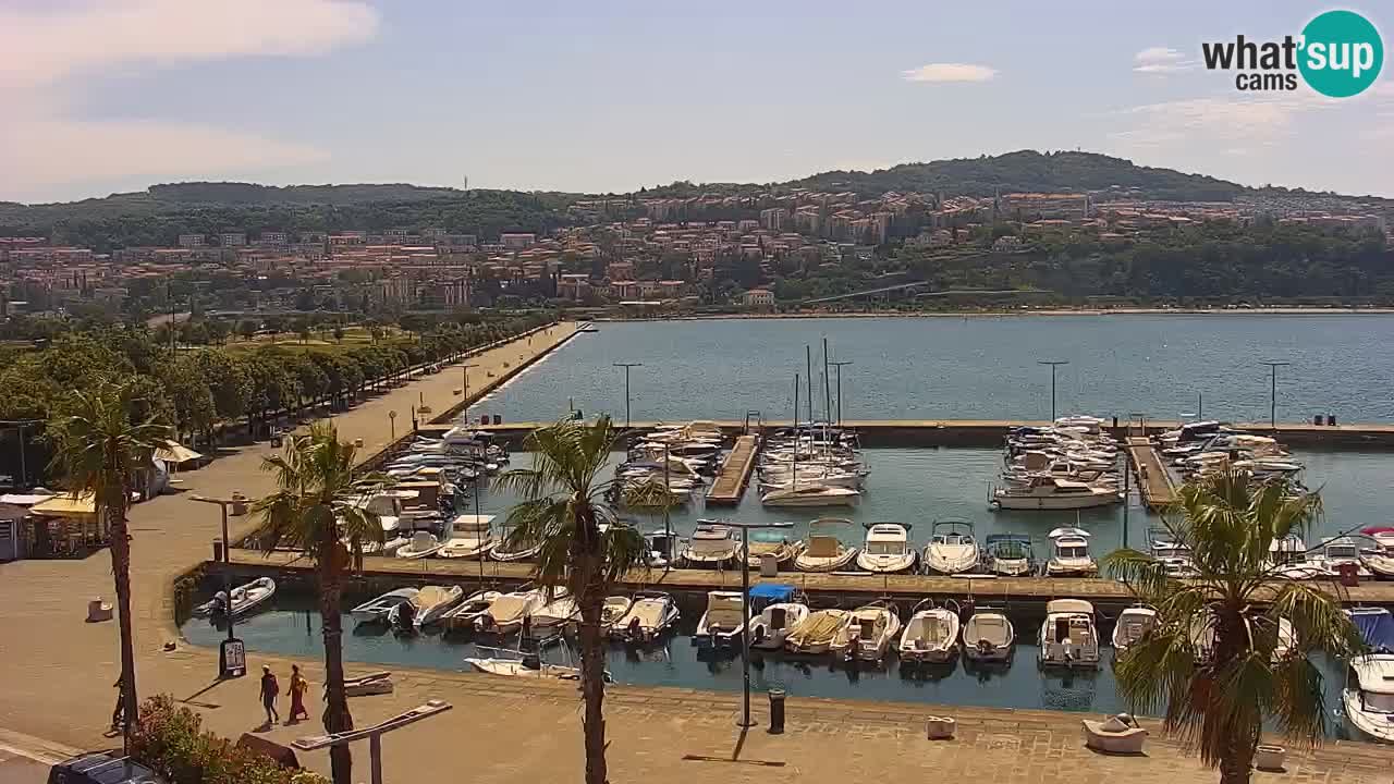 Webcam Koper – Panorama des Jachthafens und der Promenade vom Hotel Grand Koper