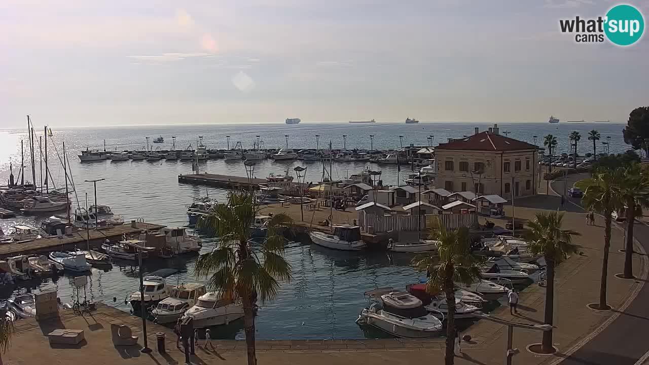 Webcam Koper – Panorama de la marina et de la promenade depuis le Grand Hotel Koper