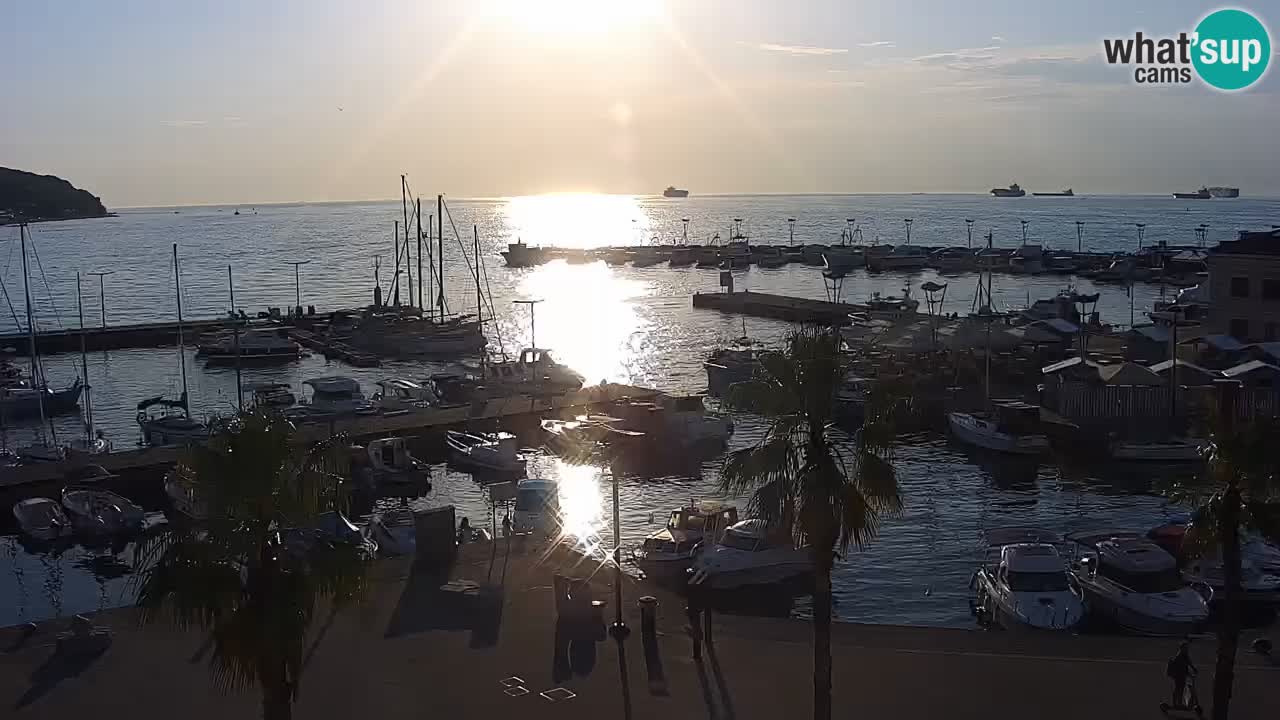 Webcam Koper – Panorama de la marina et de la promenade depuis le Grand Hotel Koper