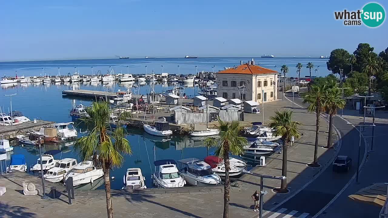 Webcam Koper – Panorama of the marina and promenade from the Grand Hotel Koper