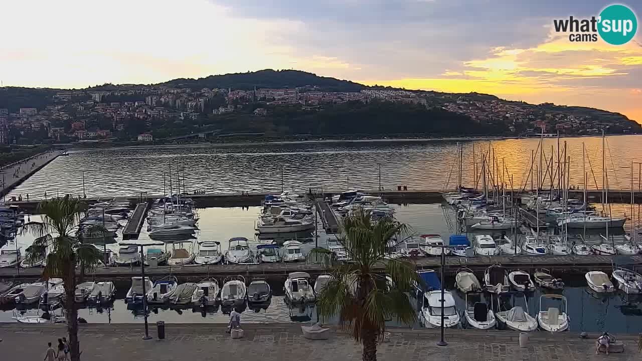 Webcam Koper – Panorama of the marina and promenade from the Grand Hotel Koper