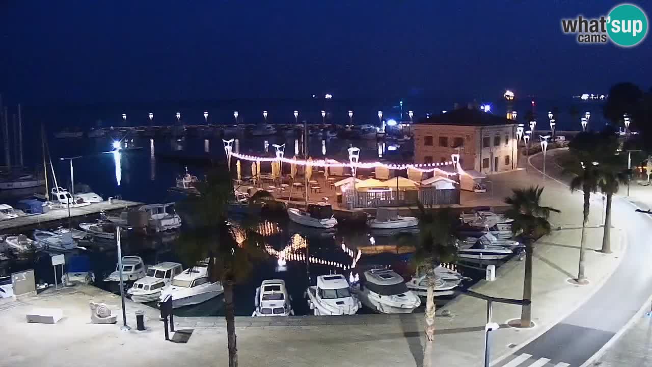 Webcam Koper – Panorama des Jachthafens und der Promenade vom Hotel Grand Koper